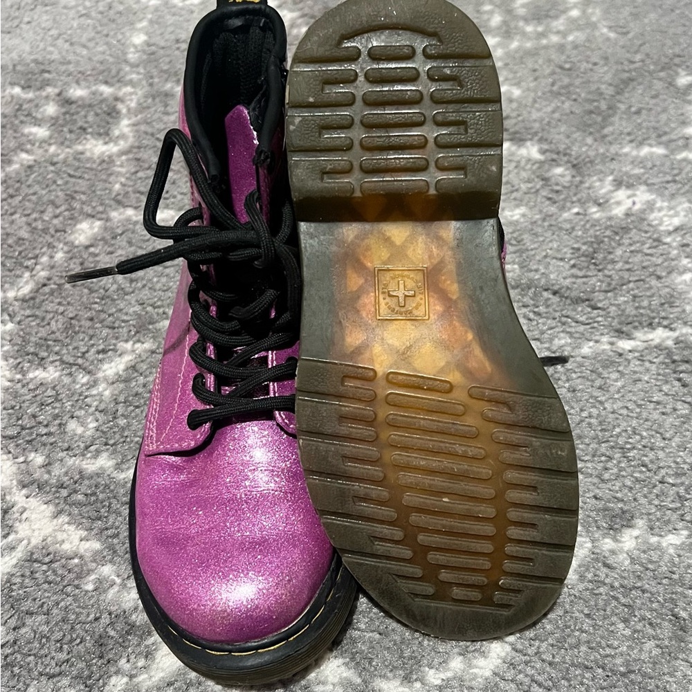 Dr. Martens Glitter Lace up boots